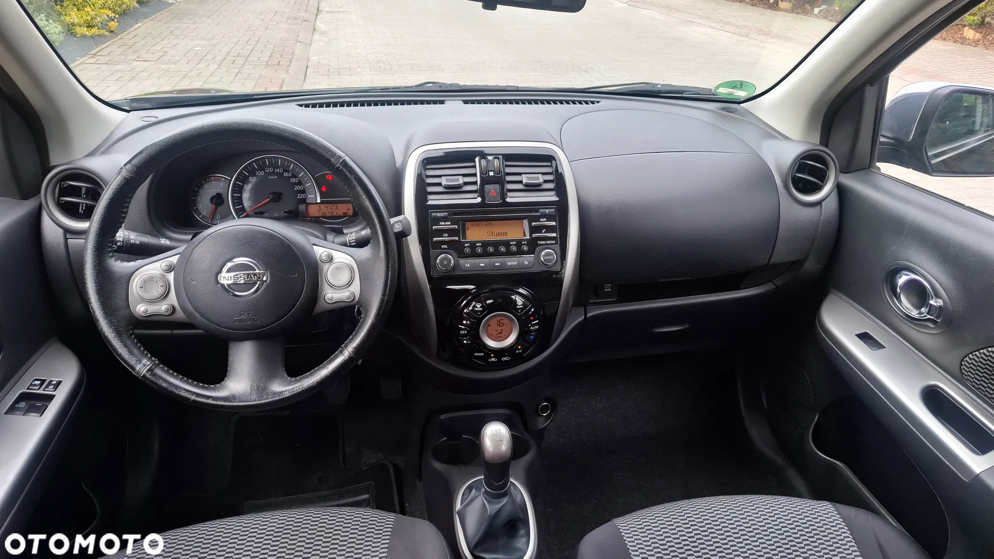 Nissan Micra 1.2 Tekna - 13