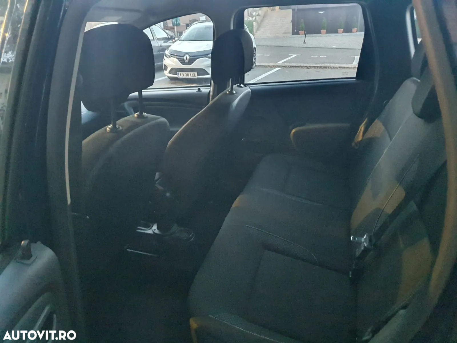 Dacia Duster 1.6 4x2 Acces - 9