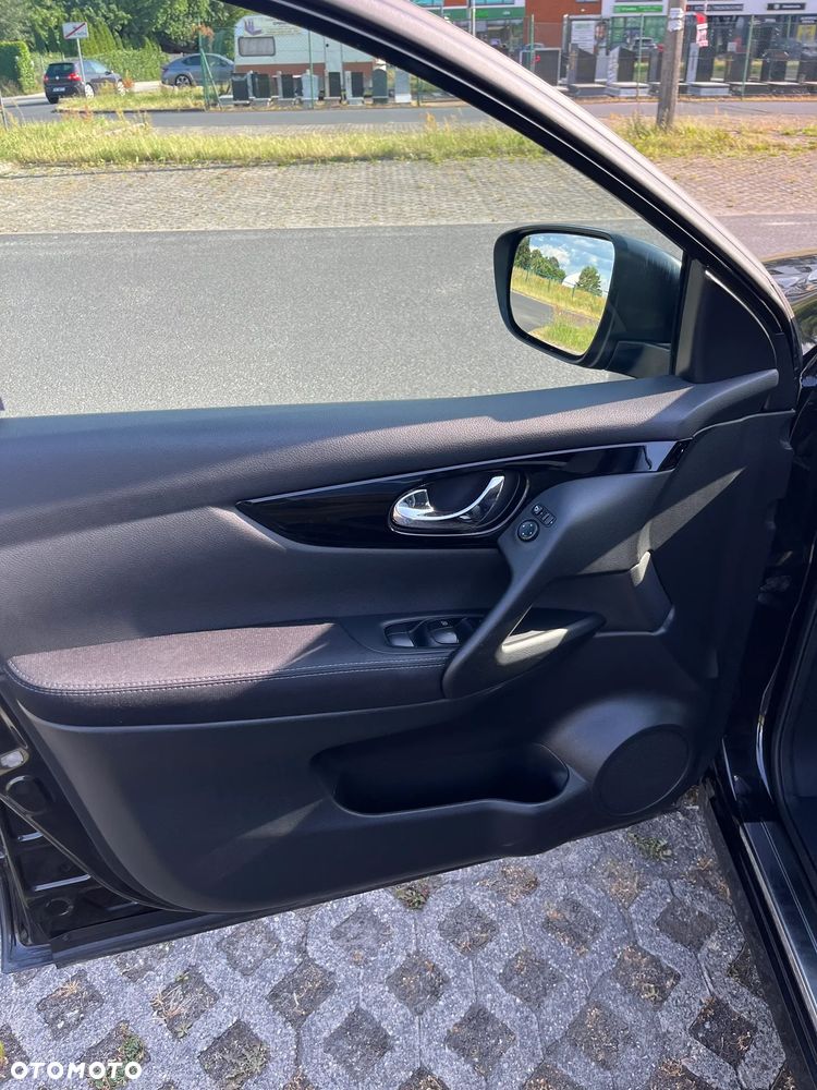 Nissan Qashqai 1.6 DIG-T N-Tec - 17