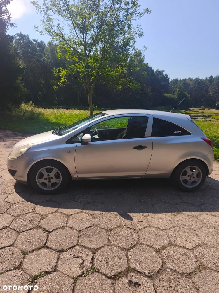Opel Corsa 1.2 16V Enjoy - 8