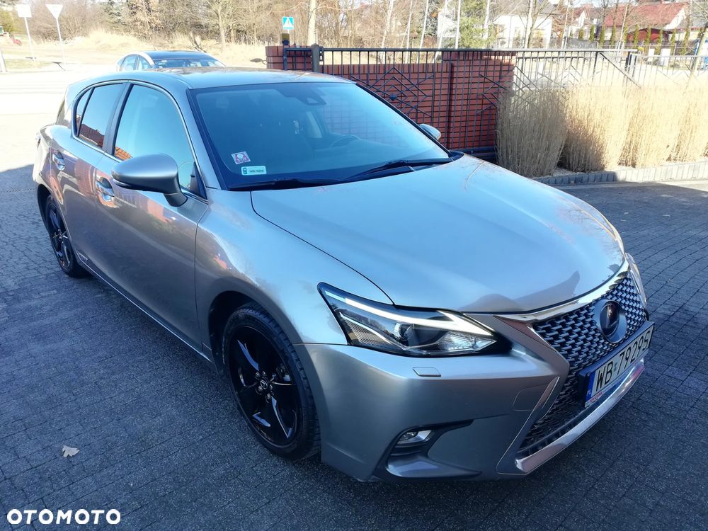 Lexus CT 200h Elegance - 2