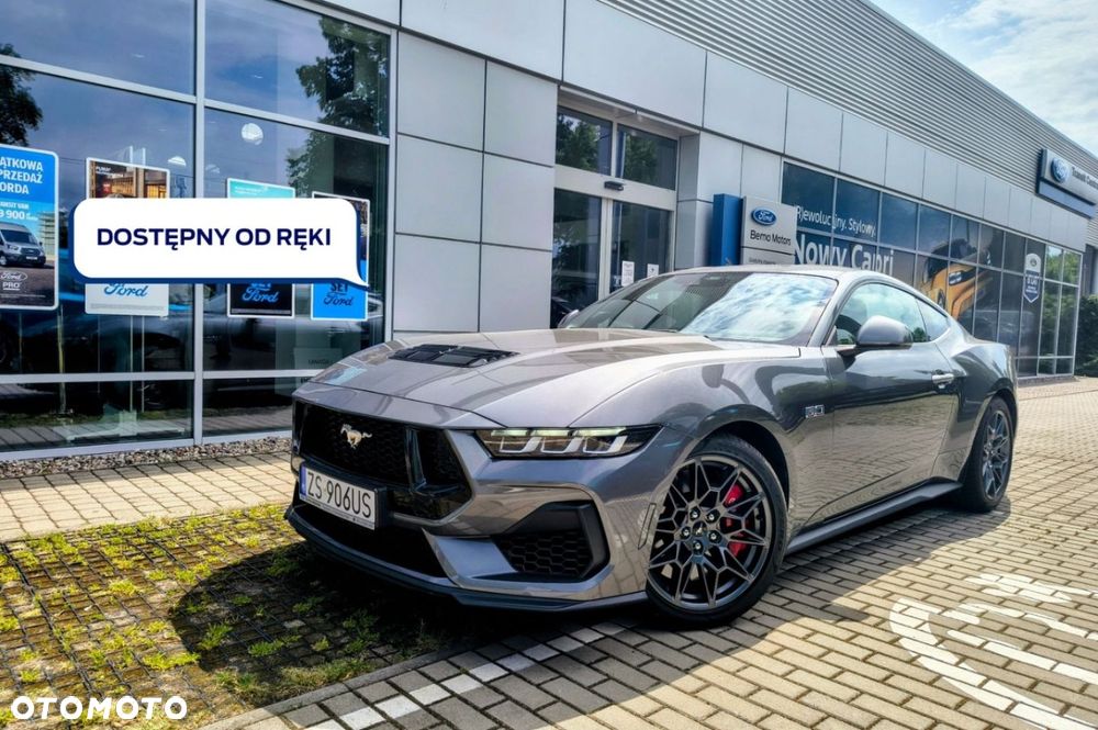 Ford Mustang - 2
