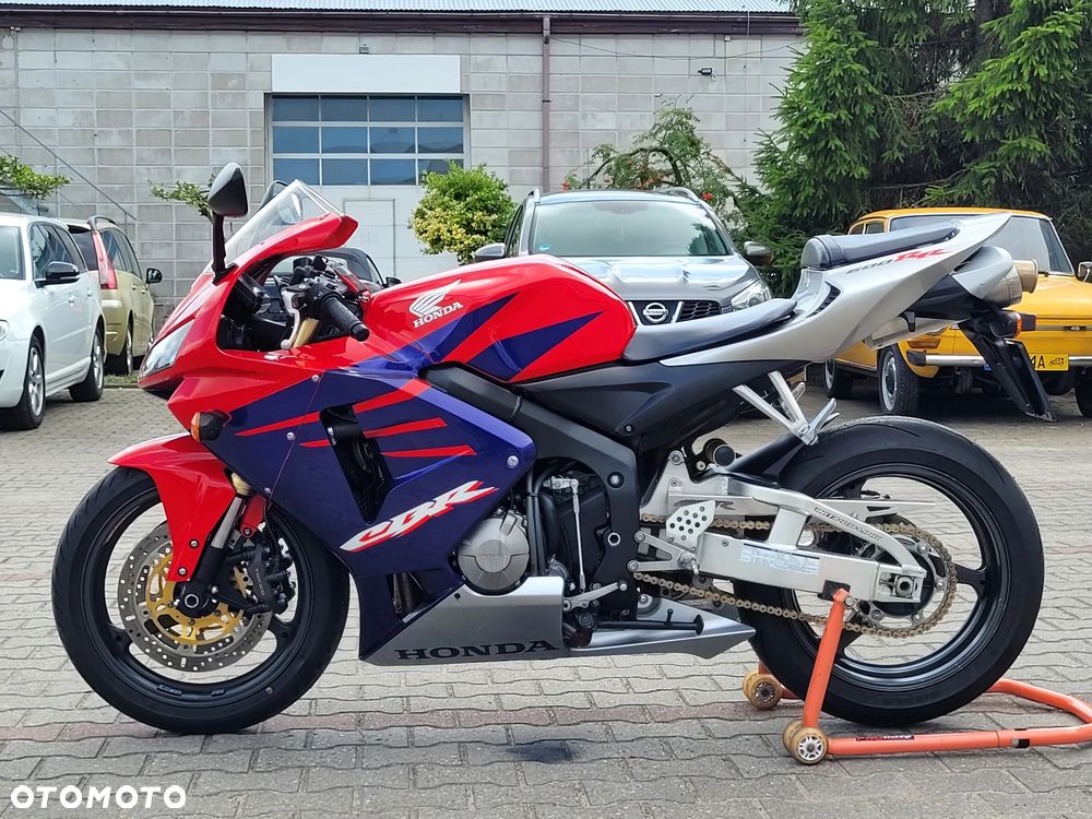 Honda CBR - 3