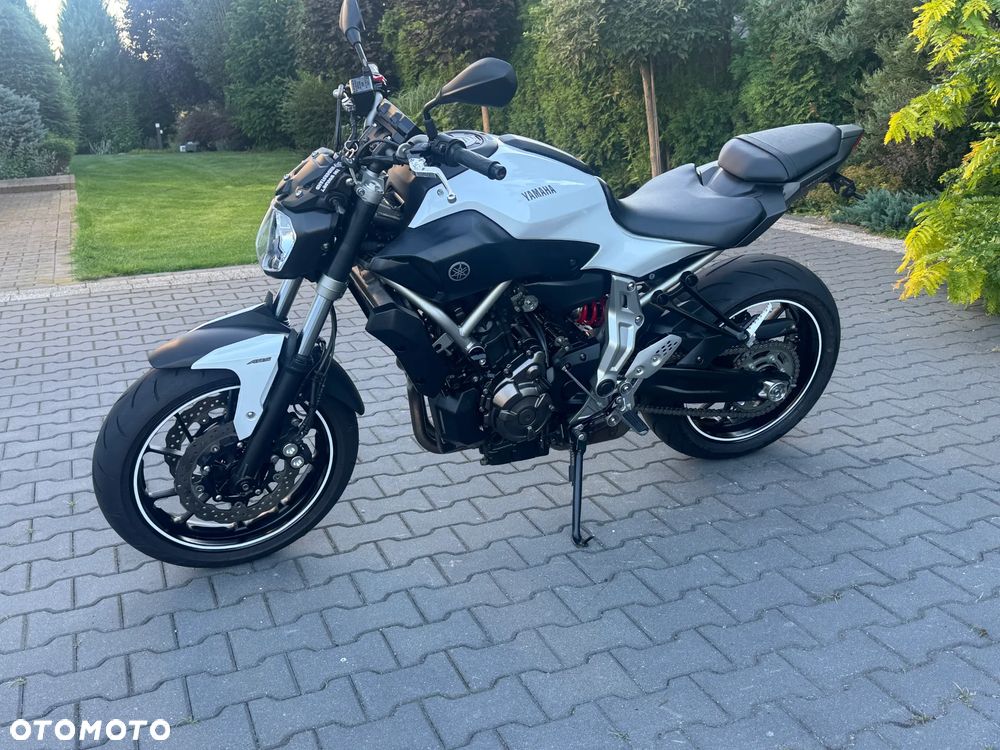 Yamaha MT - 5