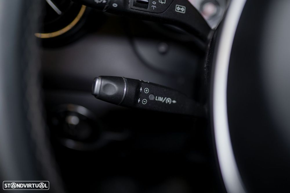 Mercedes-Benz CLA 200 d Shooting Brake Urban - 24