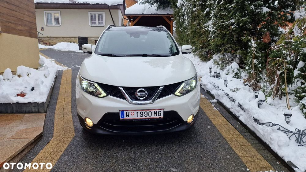 Nissan Qashqai 1.6 DCi Xtronic TEKNA - 2