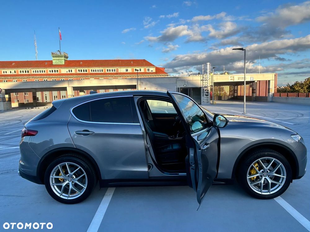 Alfa Romeo Stelvio 2.0 Turbo First Edition Q4 - 6