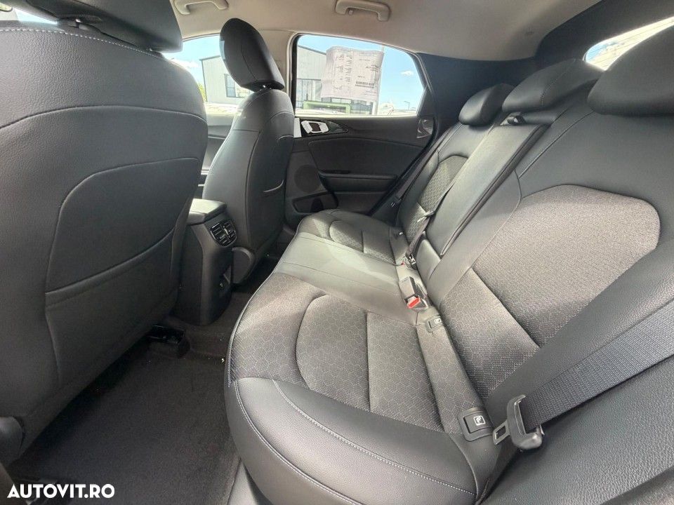 KIA Xceed 2025 — imagine 7