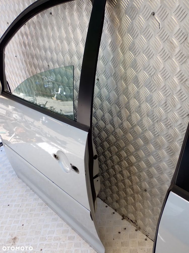 DRZWI PRAWY  PRZÓD VW TOURAN KOD LAKIERU LA7W 450 ZŁ - 10