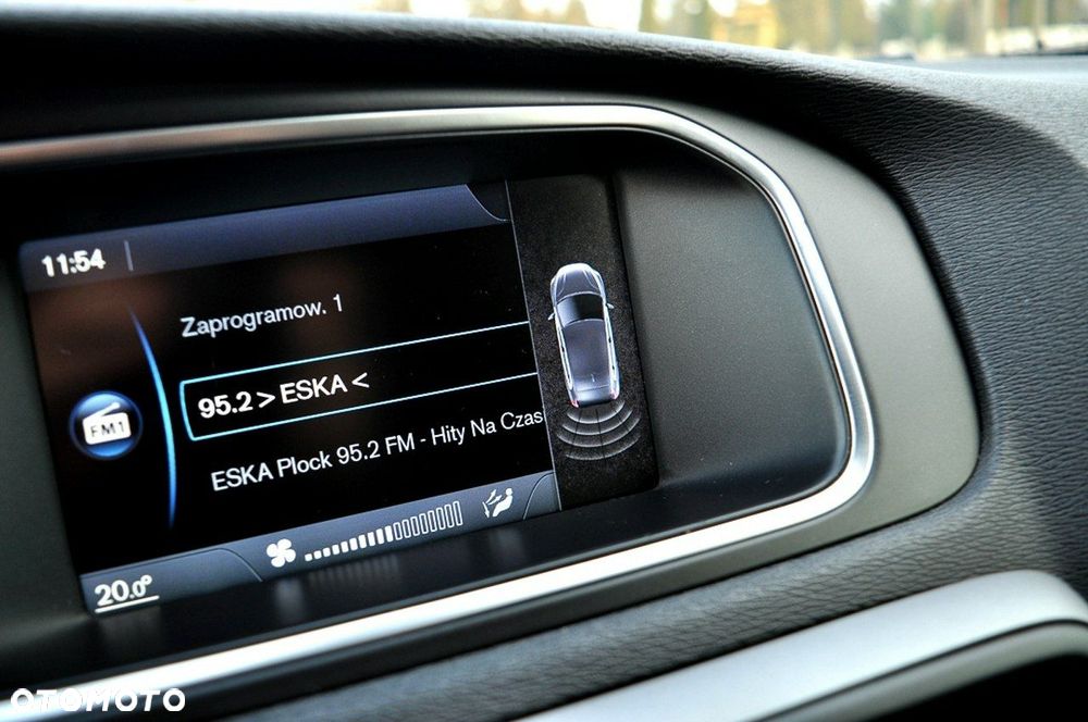 Volvo V40 D2 Momentum - 27