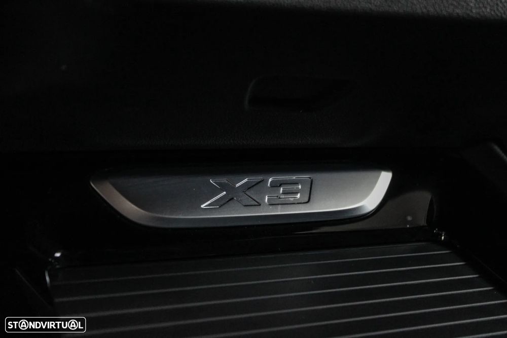 BMW X3 18 d sDrive Ed. L.Style Auto - 43
