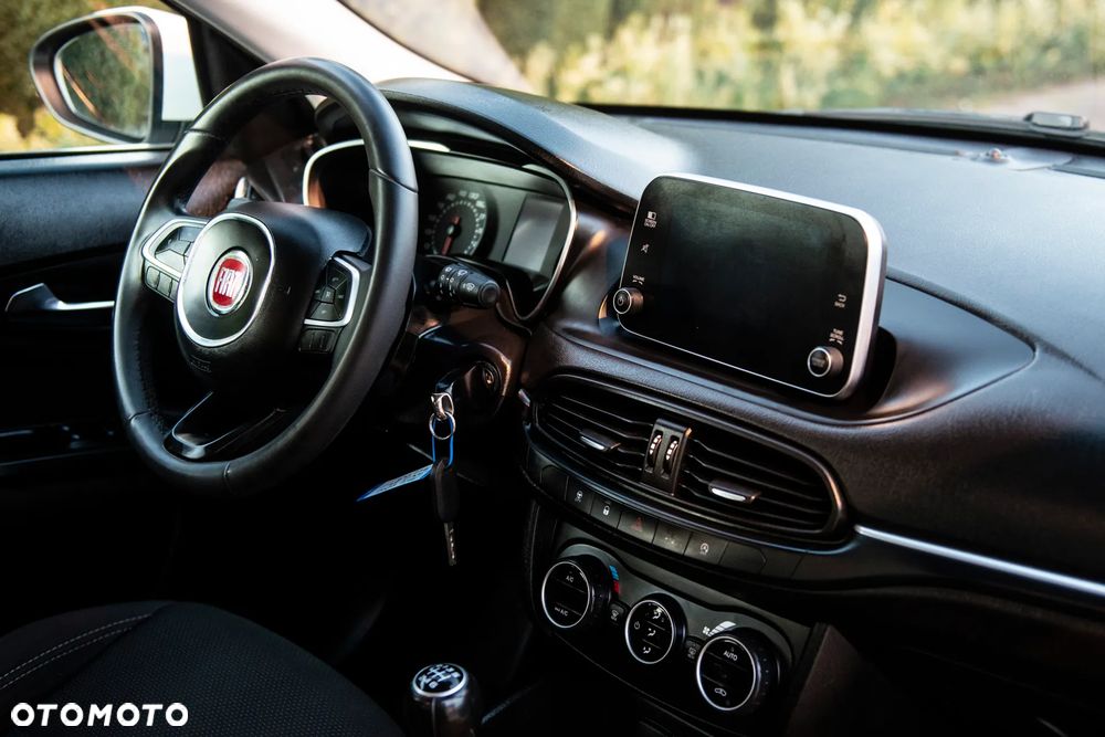 Fiat Tipo 1.4 T-Jet Lounge - 37