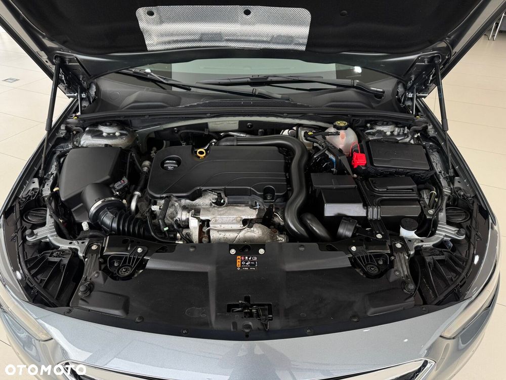 Opel Insignia 1.5 T Innovation S&S - 19