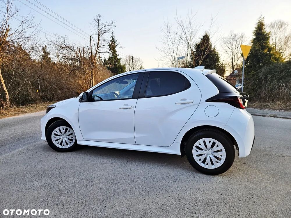 Toyota Yaris 1.5 VVT-i Team Deutschland - 9