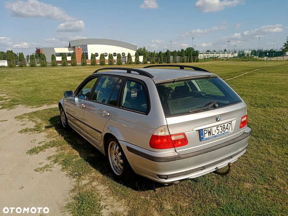 BMW Seria 3 318i - 8