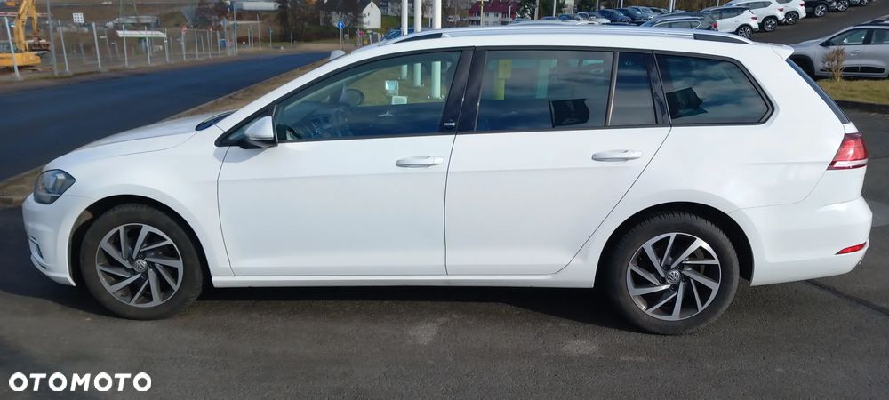 Volkswagen Golf 2.0 TDI Sound - 3