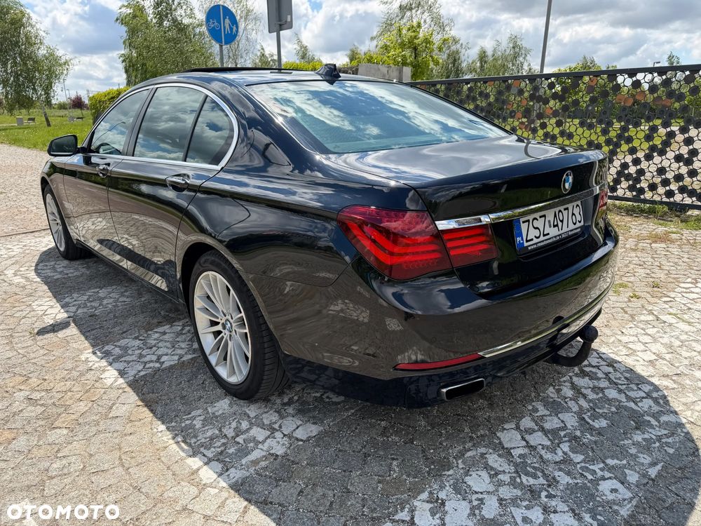 BMW Seria 7 740d xDrive Edition Exclusive - 2