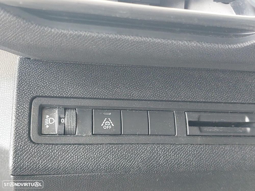 Peugeot 3008 1.5 BlueHDi Active Pack - 19