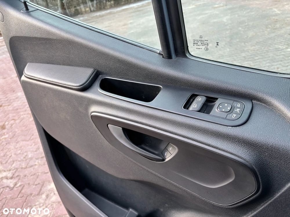 Mercedes-Benz Sprinter - 31