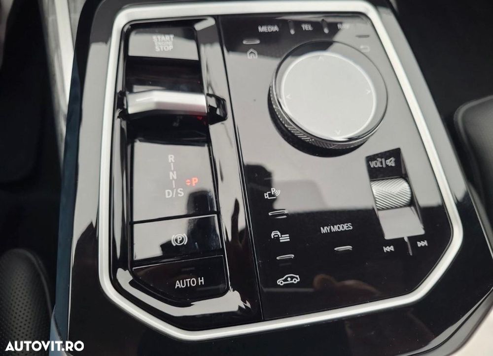 BMW Seria 7 750e xDrive - 17