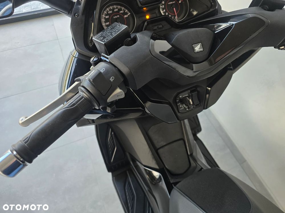 Honda NSS - 22
