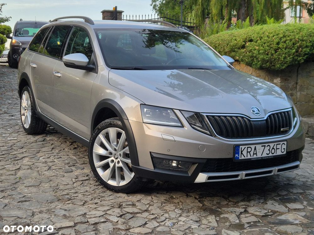 Skoda Octavia 2.0 TDI 4x4 Scout - 4