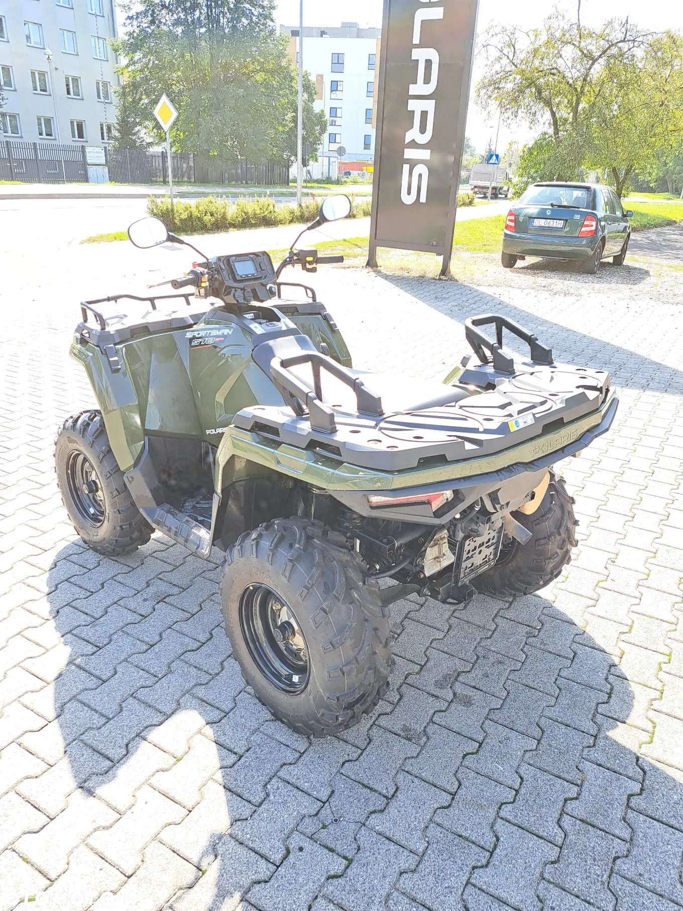 Polaris Sportsman - 4