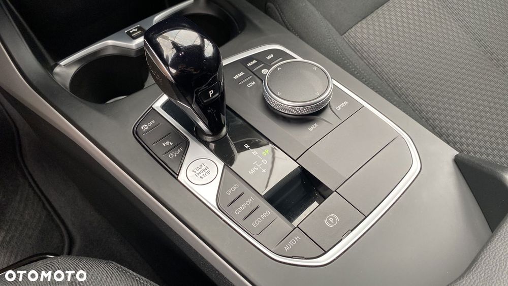BMW Seria 1 118i Advantage - 17