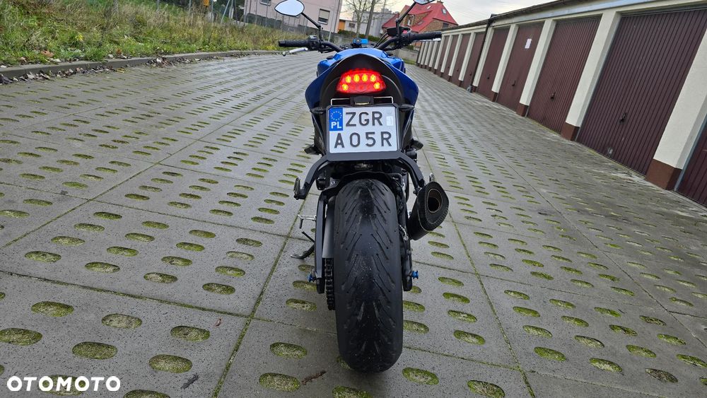 Suzuki GSX 1000 - 8