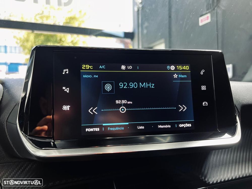 Peugeot e-2008 50 kWh Style - 29