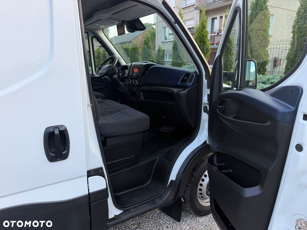 Iveco Daily 35S18 Salon Polska Pierwszy właściciel FV 23% L4H2 - 28