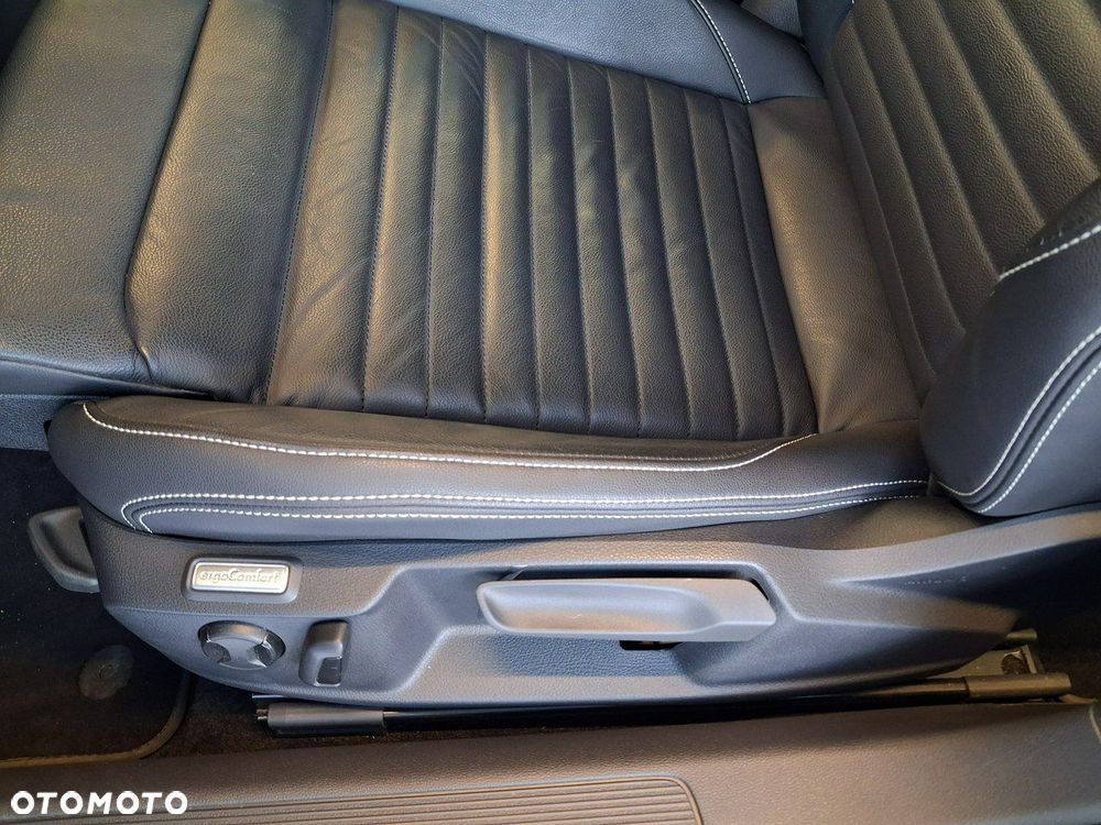 Volkswagen Passat Variant - 13