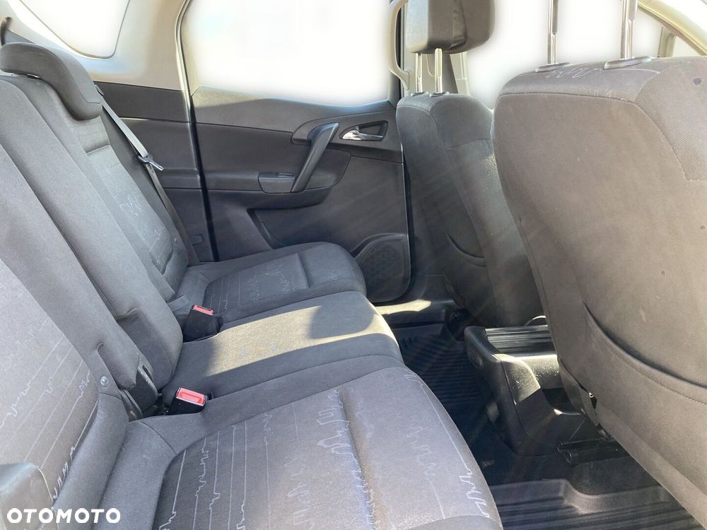 Opel Meriva 1.4 T Essentia S&S - 14