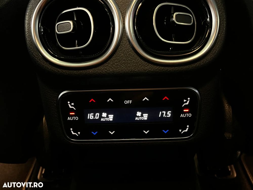 Mercedes-Benz GLC Coupe 300 e 4MATIC PHEV - 13