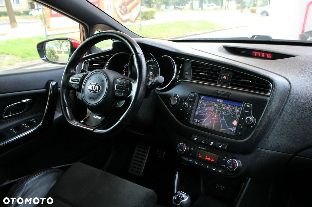 Kia Ceed 1.6 T-GDI GT XL - 25