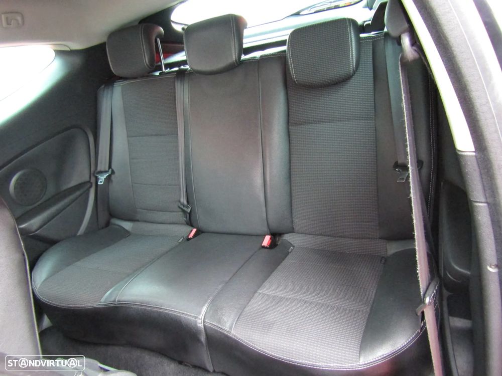 Renault Mégane Coupe Energy dCi 110 FAP Start & Stop GT Line - 11