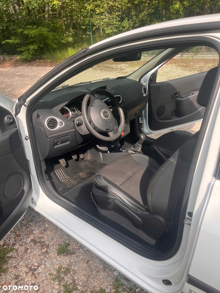 Renault Clio - 7
