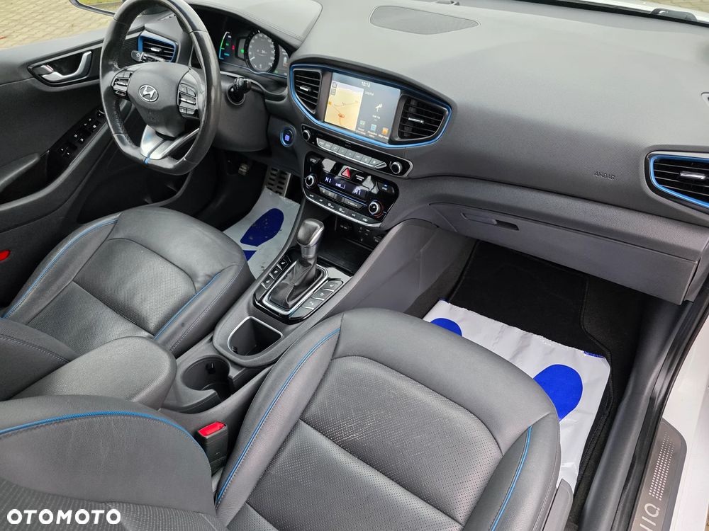 Hyundai IONIQ Hybrid Business - 31