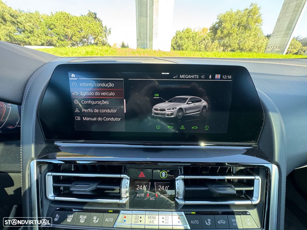 BMW 840 Gran Coupé d xDrive Pack M - 38