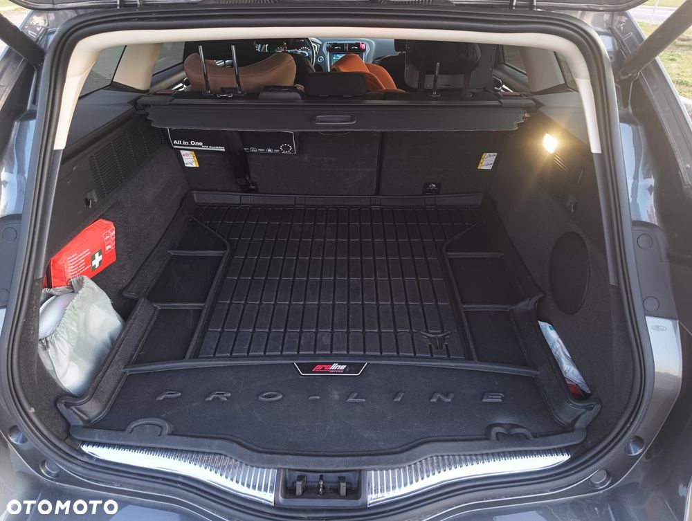 Ford Mondeo 2.0 EcoBlue Titanium - 21