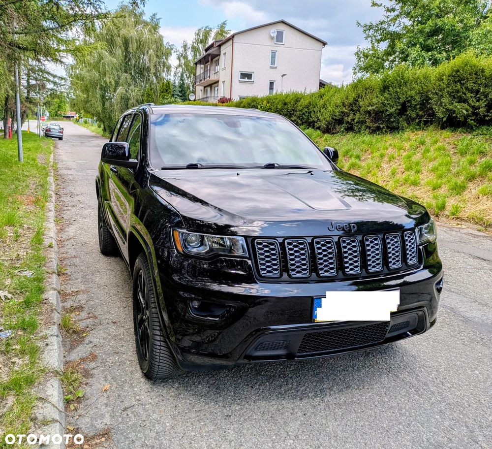 Jeep Grand Cherokee - 9