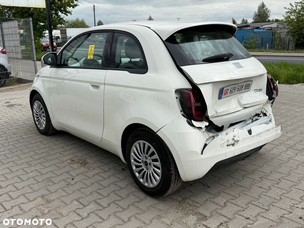 Fiat 500e - 8