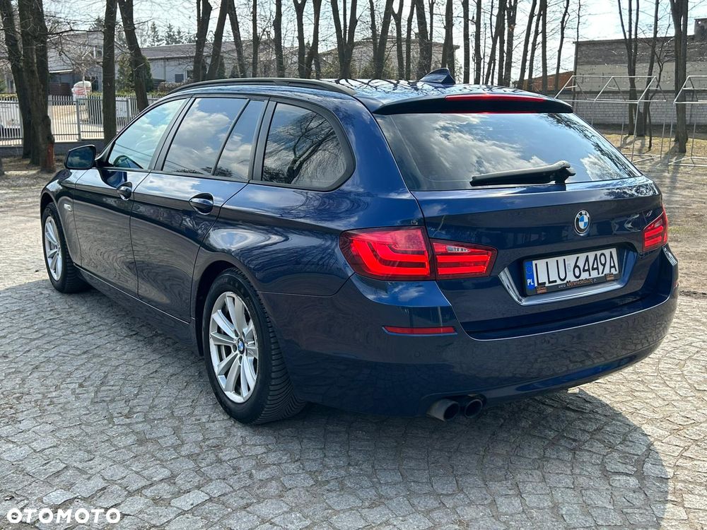 BMW Seria 5 528i xDrive - 6