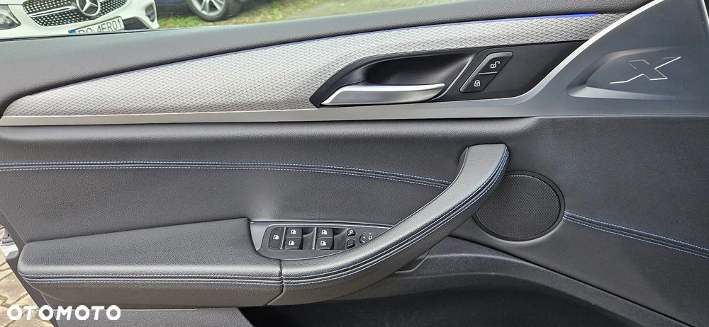 BMW X4 xDrive20i M Sport sport - 23