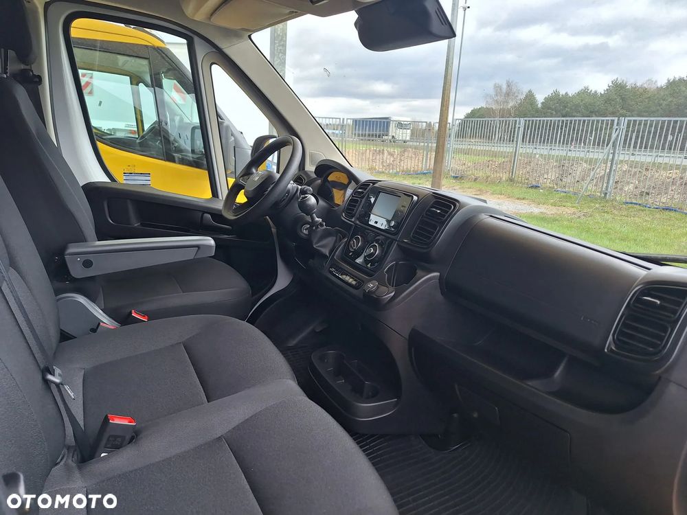 Fiat Ducato L4H2 brygadówka - doka - 7 osób - drzwi 270st - FV23% - leasing - 17