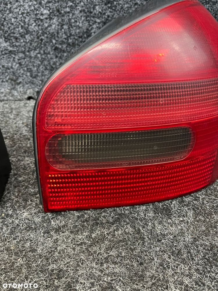 audi a3 8l lampa prawa  lewa tył tylna OE europa - 6