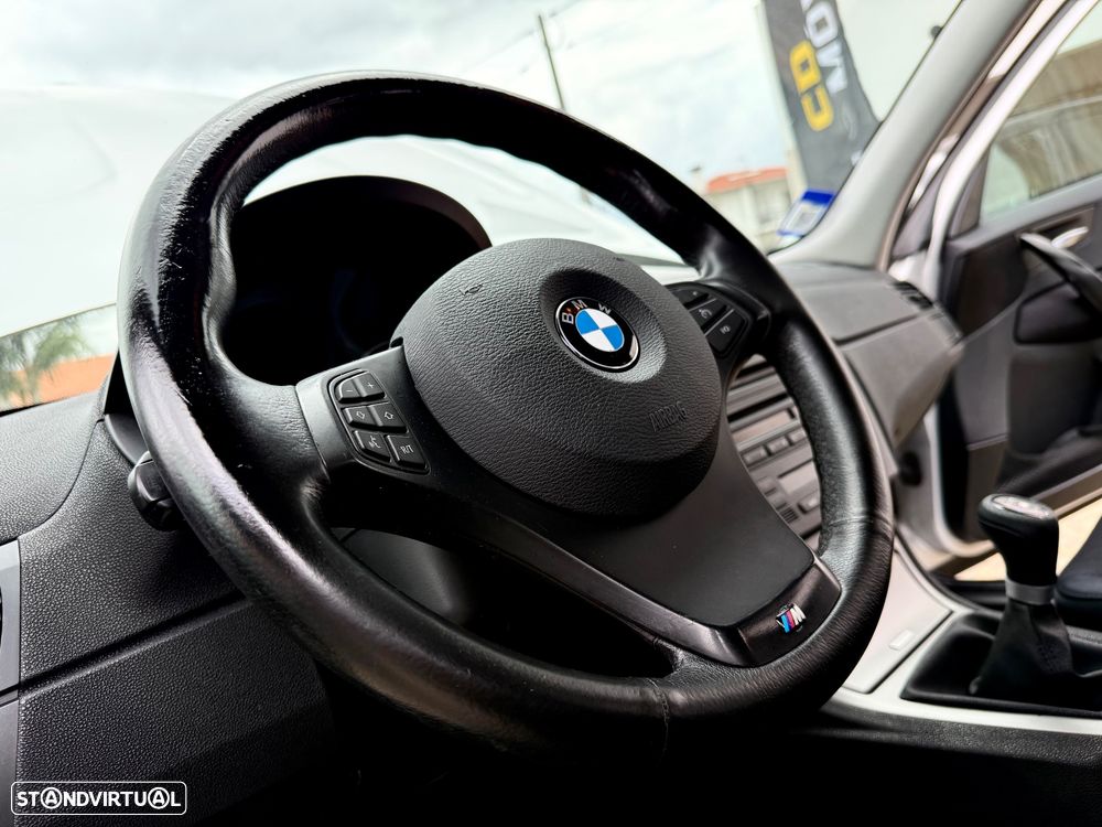 BMW X3 2.0 d — fotografia 41