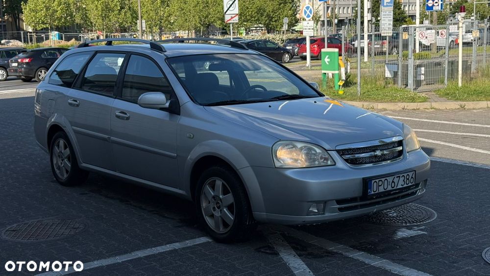 Chevrolet Nubira - 4
