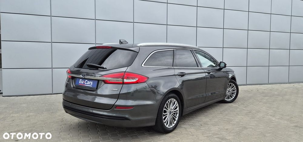 Ford Mondeo 2.0 Hybrid Titanium - 18
