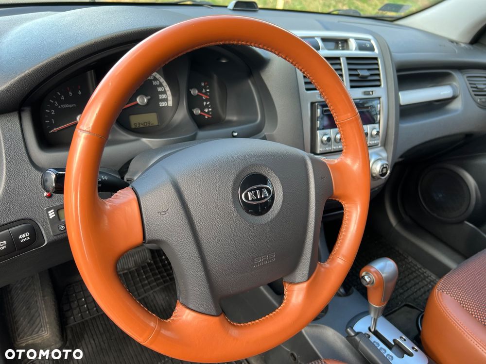 Kia Sportage 2.0 CRDi Freedom + - 18